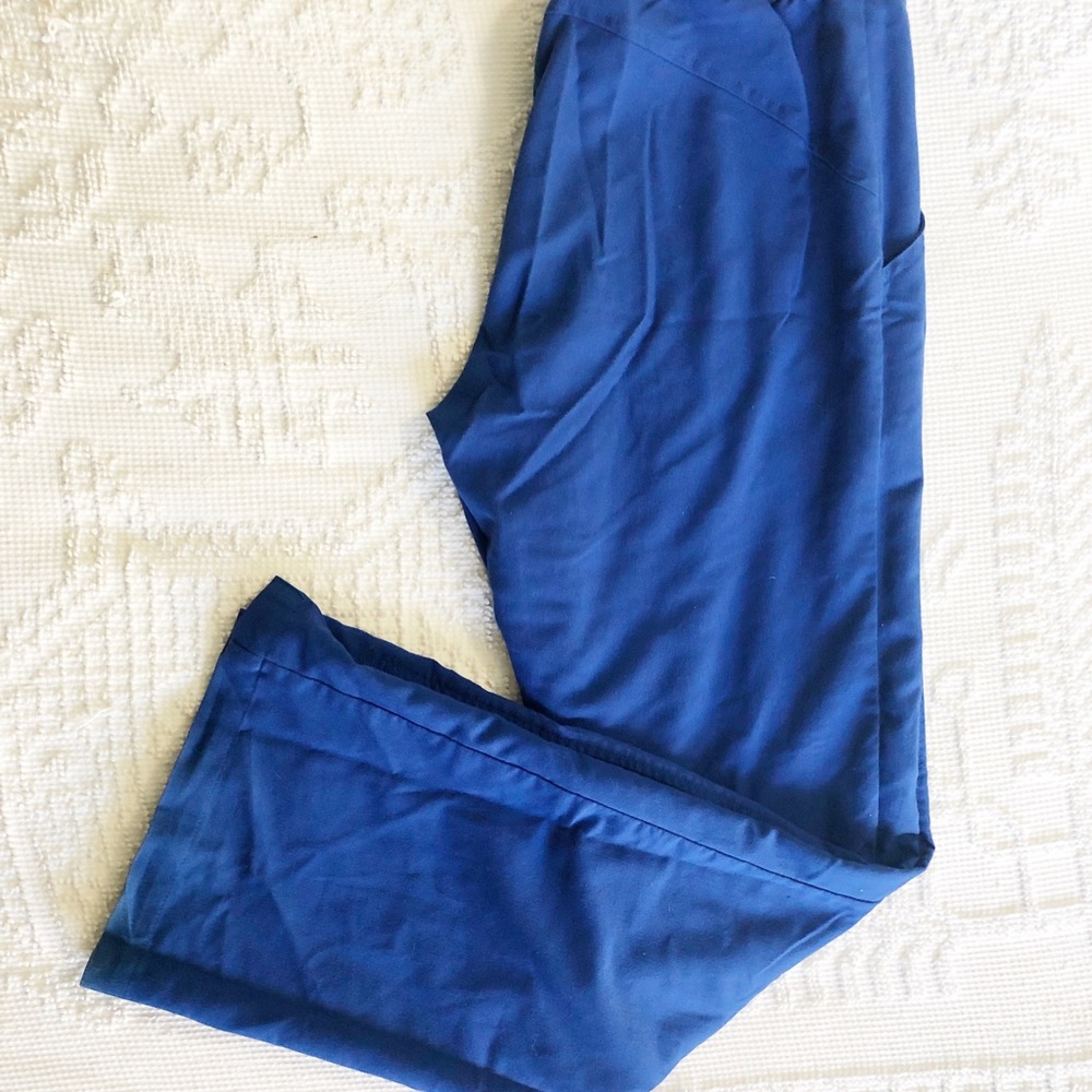 Healing Hands Purple Lable scrub set